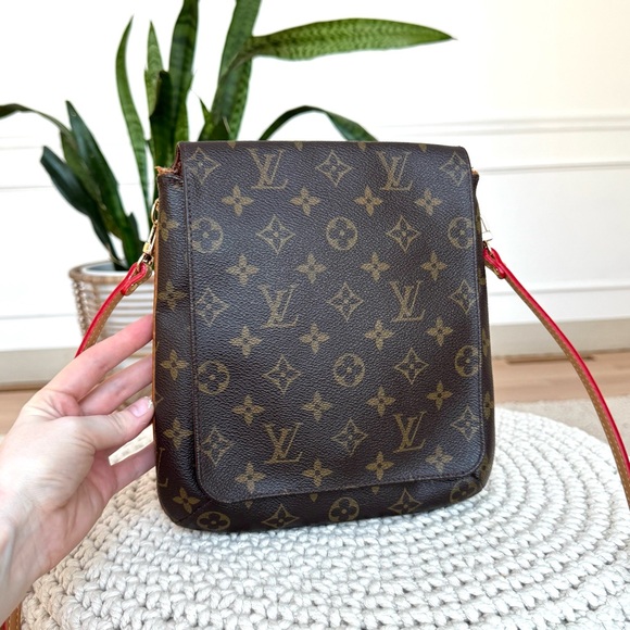 ✅AUTHENTIC✅LOUIS VUITTON MUSETTSE SALSA CROSSBODY BAG